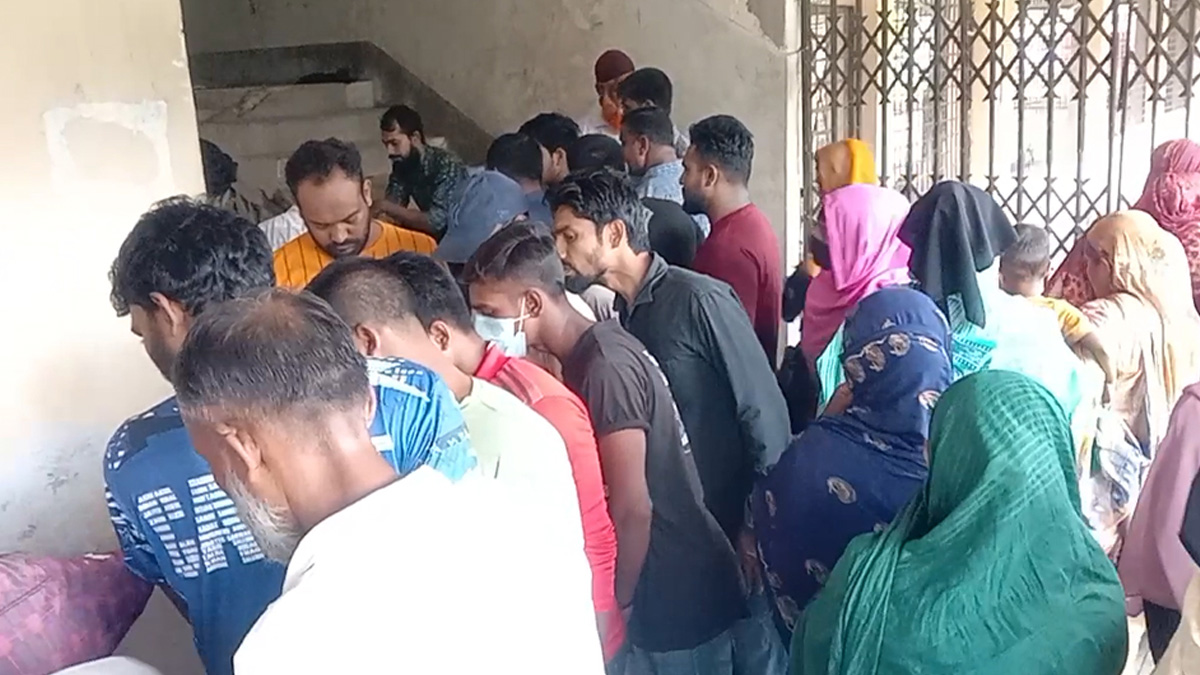 পাবনায় দুর্বৃত্তদের ছুরিকাঘাতে নিহত ২