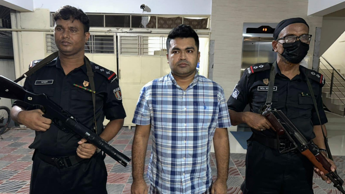 আন্দোলনকারীদের ওপর গুলি: ছাত্রলীগ নেতা অনি গ্রেফতার