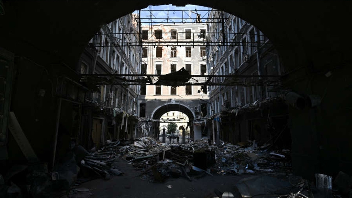 ইউক্রেনে ৬৫০টি আকাশ প্রতিরক্ষা ক্ষেপণান্ত্র পাঠাচ্ছে ব্রিটেন