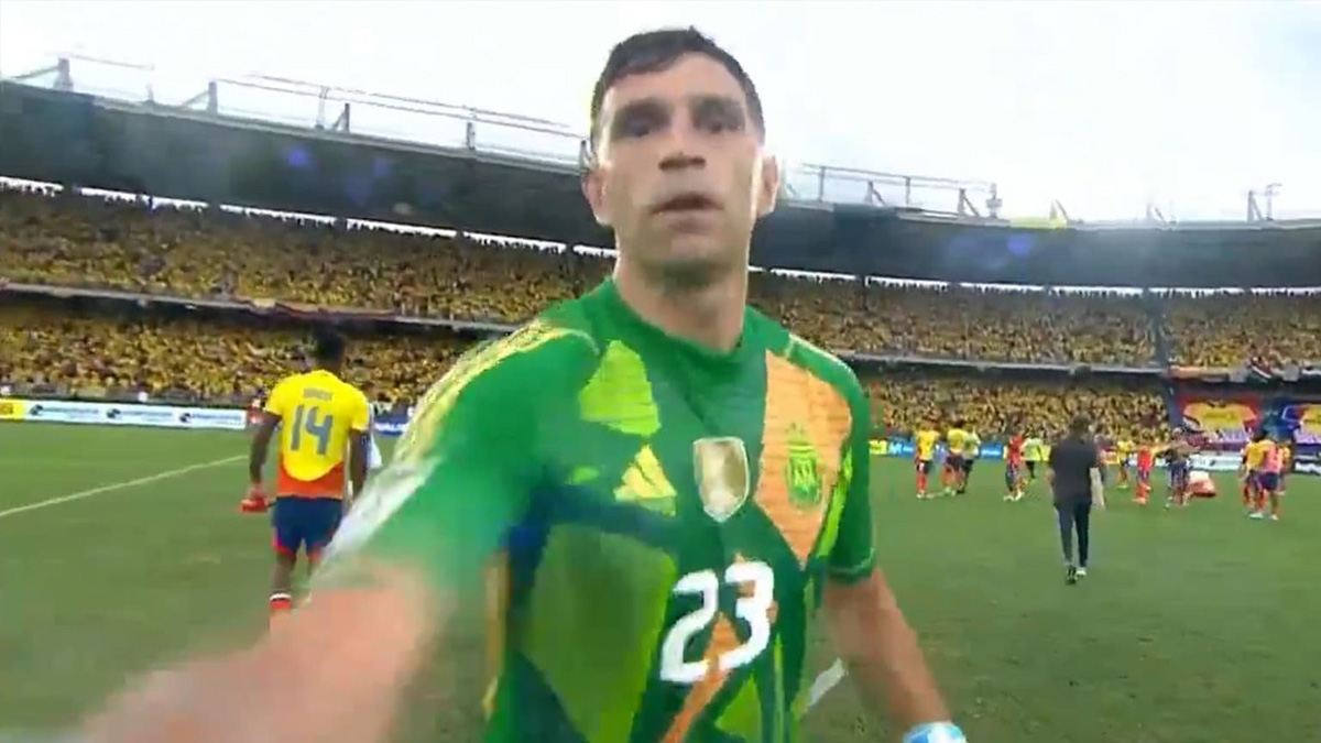 আর্জেন্টিনার হারের পর বিতর্কে মার্টিনেজ!