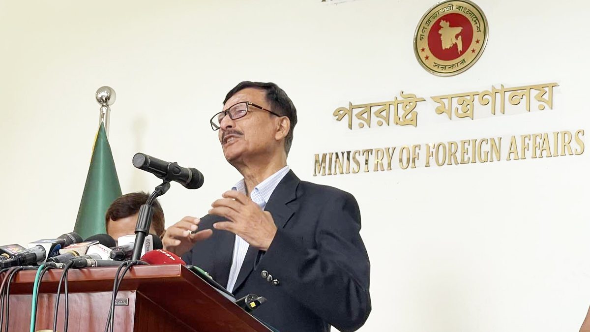 দিল্লির ‘যুদ্ধের প্রস্তুতি’ কথায় উদ্বিগ্ন নয় ঢাকা: পররাষ্ট্র উপদেষ্টা