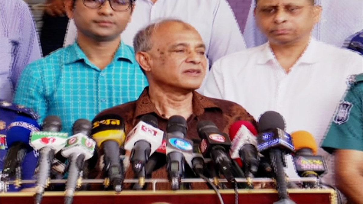 ঢাবিতে যুবক ও জাবিতে ছাত্রলীগ নেতাকে পিটিয়ে হত্যা: আইন হাতে তুলে না নিতে আহ্বান