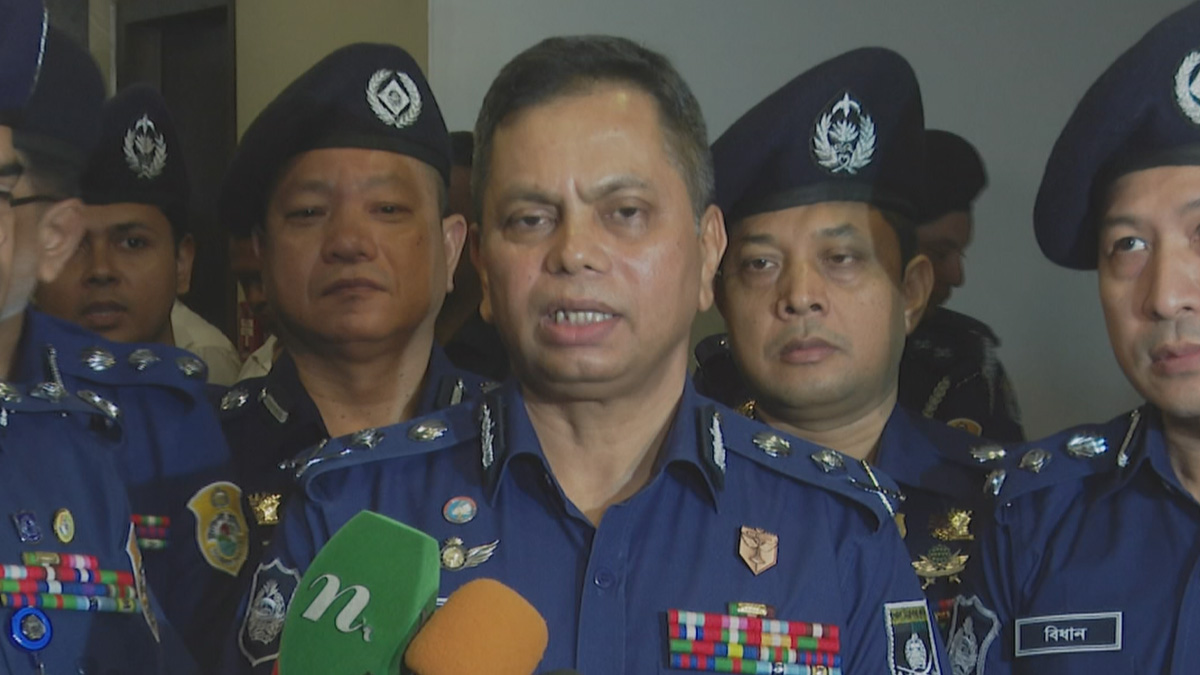 দুর্গাপূজায় নিরাপত্তা নিয়ে কোনো ঝুঁকি নেই: আইজিপি