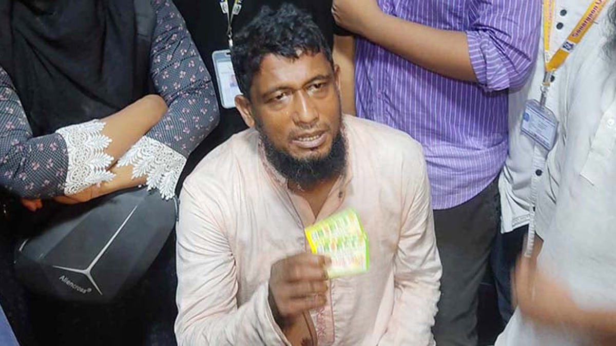 রাজধানীতে মধ্যরাতে চাঁদাবাজি করতে গিয়ে শ্রমিক দল নেতা আটক