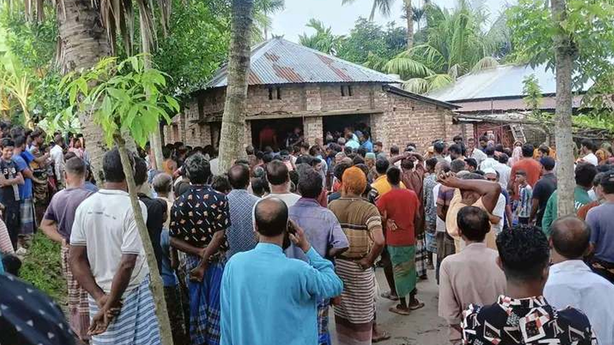 নাটোরে ডাকাতদের ধারালো অস্ত্রের আঘাতে বৃদ্ধ খুন, তিনজন আটক