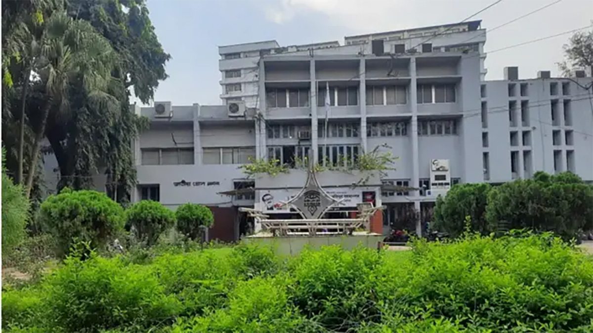 তারল্য সংকট সমাধান ও ব্যবসাবান্ধব পরিবেশ তৈরির দাবি অভিবাসী পরিষদের