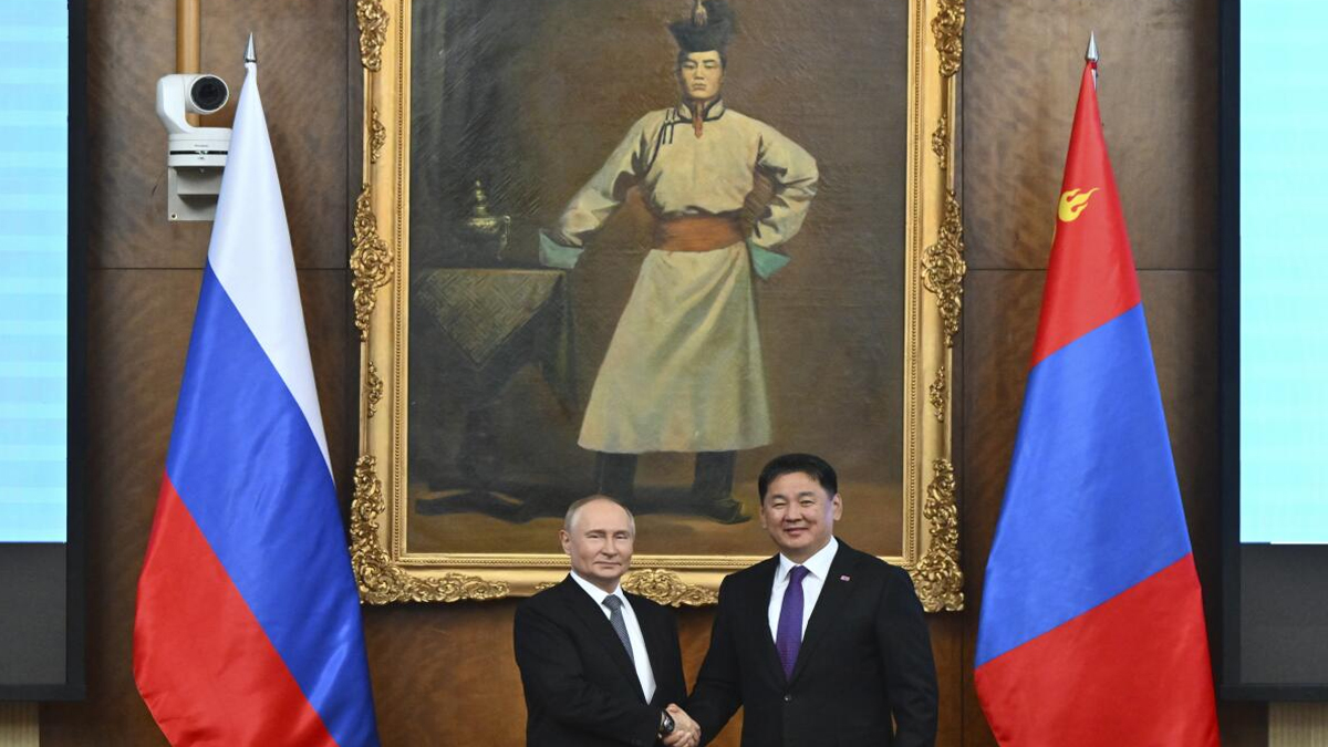 আইসিসির গ্রেফতারি পরোয়ানা উপেক্ষা করে মঙ্গোলিয়া সফরে পুতিন