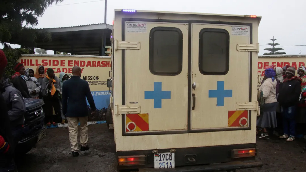 এবার কেনিয়ার গার্লস স্কুলে আগুন লেগে আহত ৩