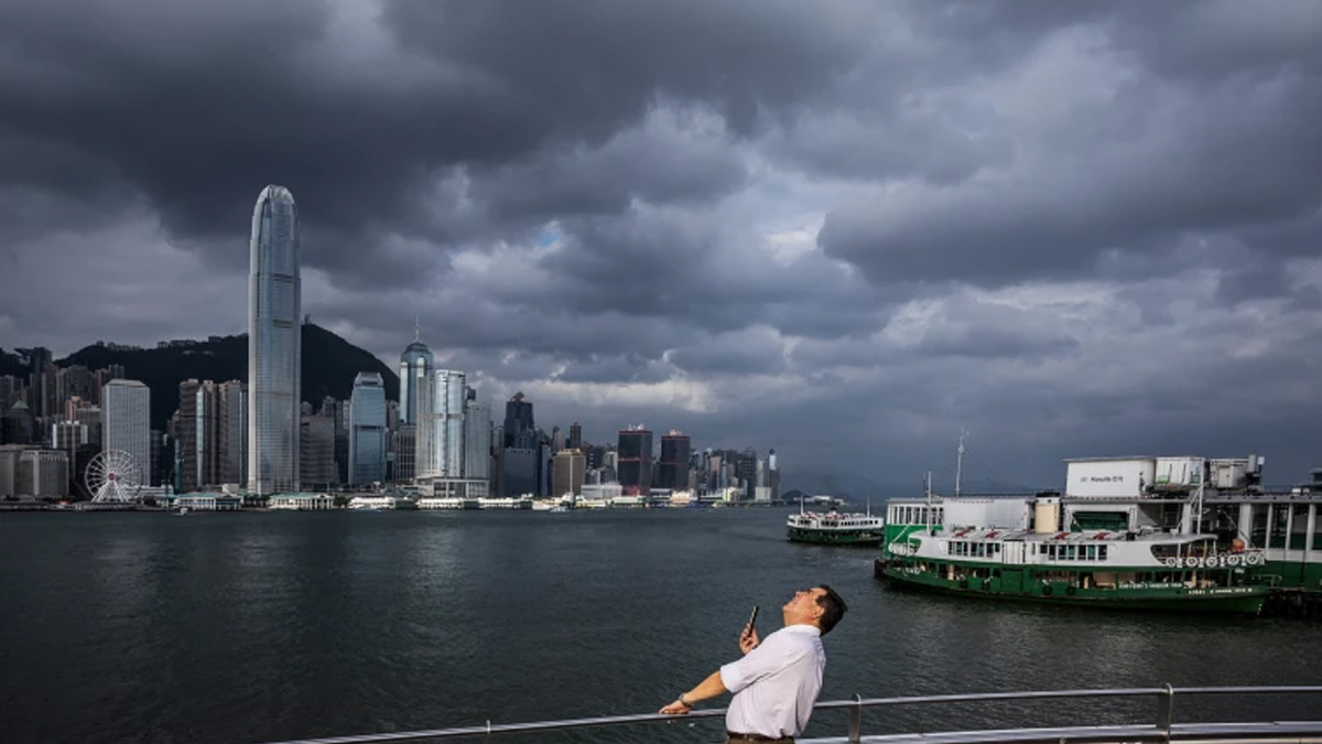 চীনে ধেয়ে আসছে শক্তিশালী টাইফুন ‘ইয়াগি’