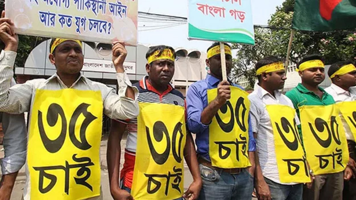 চাকরিতে প্রবেশের বয়স ছেলেদের ৩৫ ও মেয়েদের ৩৭ করার সুপারিশ