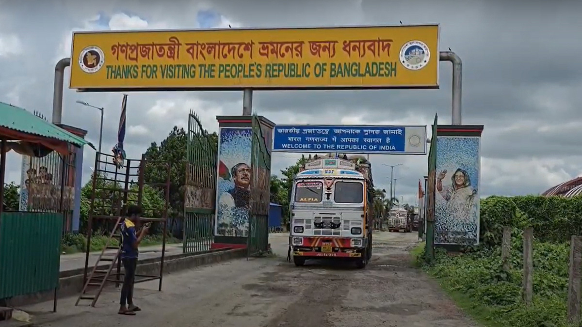 ভারত থেকে এসেছে ডিমের আরও একটি চালান