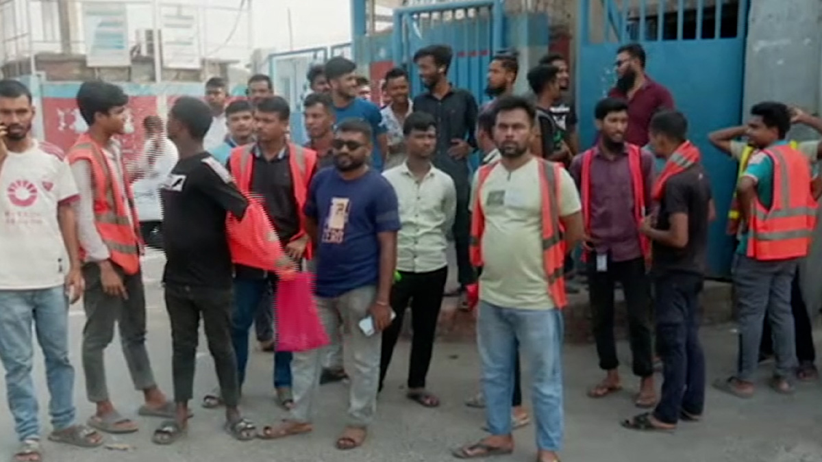 চট্টগ্রামে ট্রেইলার ড্রাইভারদের কর্মবিরতি, বন্ধ কন্টেইনার পরিবহন