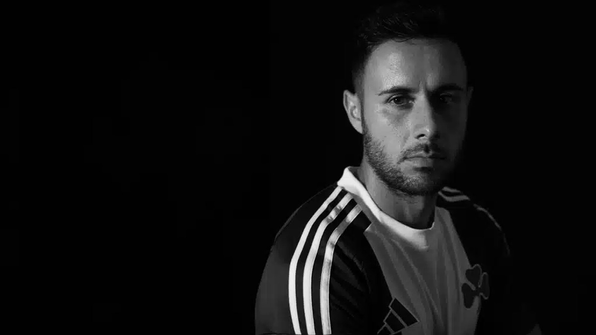 সুইমিং পুল থেকে উদ্ধার হলো গ্রিসের ফুটবলারের মরদেহ