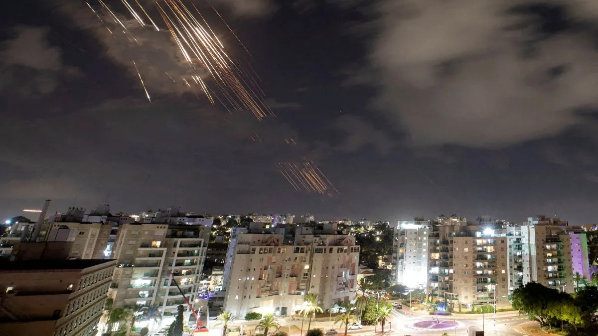 স্যাটেলাইটে ধরা পড়লো হামলায় ইরানের ক্ষয়ক্ষতি