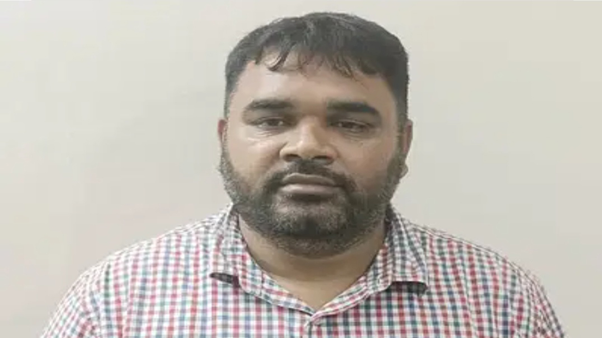 নেত্রকোণায় পল্লী বিদ্যুতের এজিএম মনির গ্রেফতার