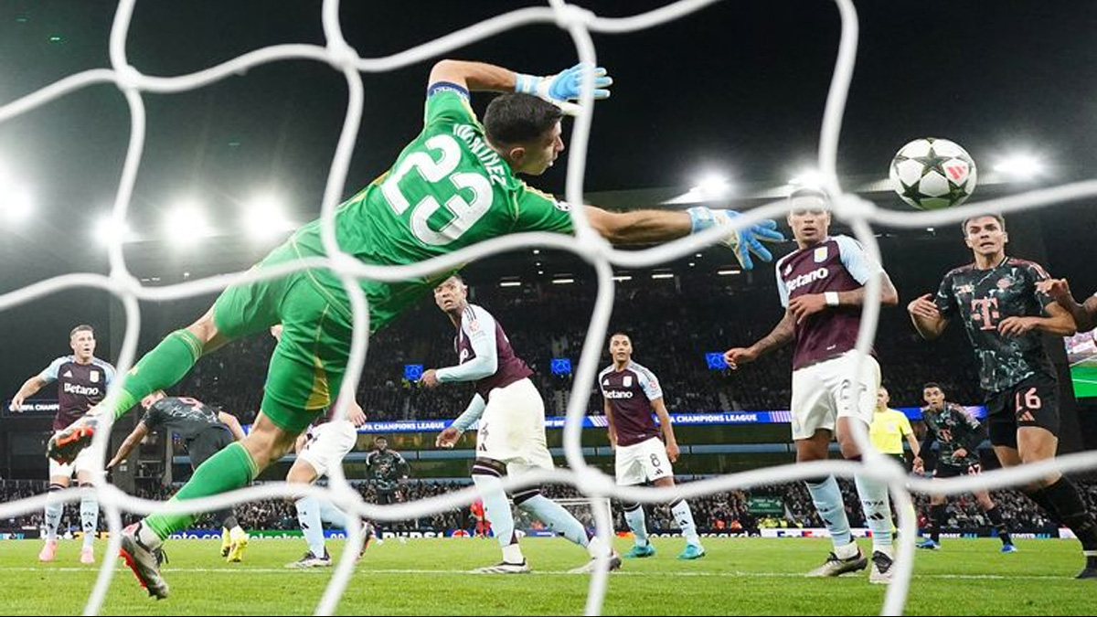 মার্টিনেজ বীরত্বে বায়ার্নকে হারিয়ে ৪২ বছরের পুরোনো স্মৃতি ফেরাল অ্যাস্টন ভিলা