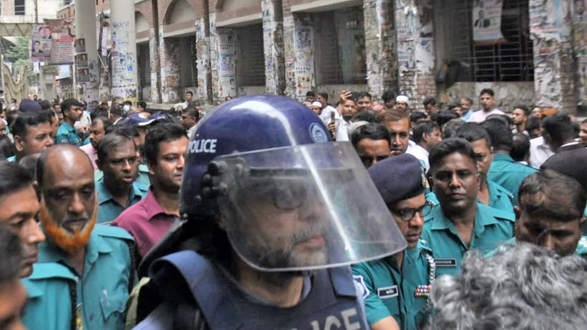 ফের ৪ দিনের রিমান্ডে সাবেক মেয়র আতিকুল ইসলাম