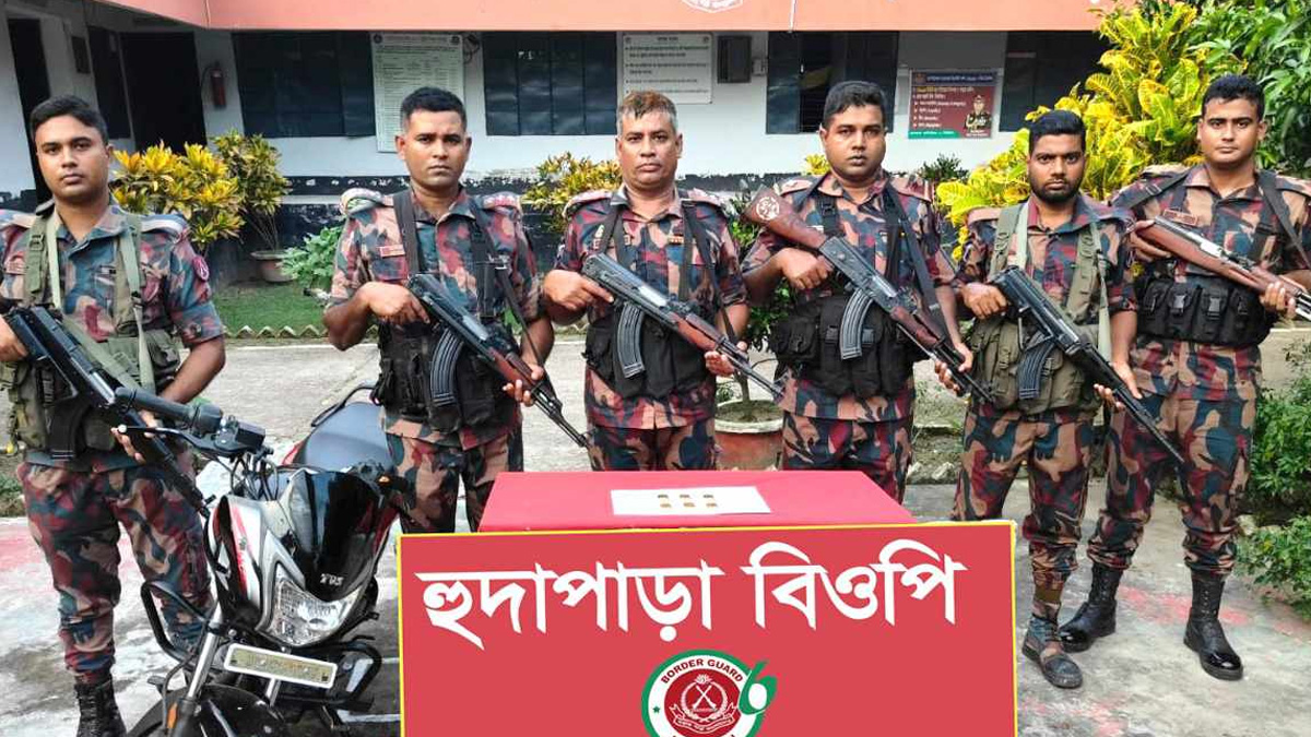 চুয়াডাঙ্গা সীমান্ত থেকে প্রায় এক কোটি টাকা মূল্যের স্বর্ণের বার উদ্ধার