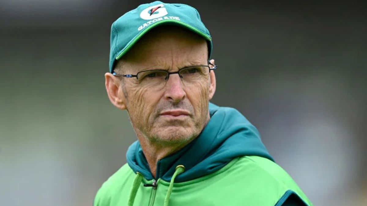 পাকিস্তানের কোচের পদ ছাড়লেন কারস্টেন