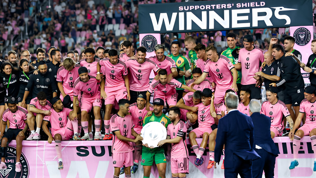 মেসির তাণ্ডবে ইংল্যান্ড রেভ্যুলেশনকে ৬-২ গোলে হারিয়ে মায়ামির রেকর্ড