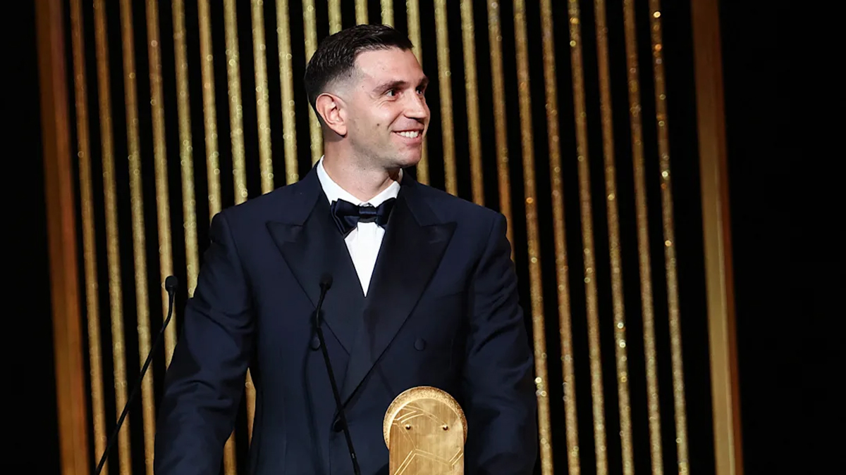 আবারও সেরা গোলকিপার মার্টিনেজ, আর কে কোন পুরস্কার জিতলেন