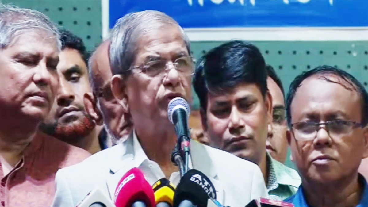 বিরাজনীতিকরণ-মাইনাস টু-জঙ্গিবাদ দেখতে চাই না, উদার গণতন্ত্র দেখতে চাই: ফখরুল