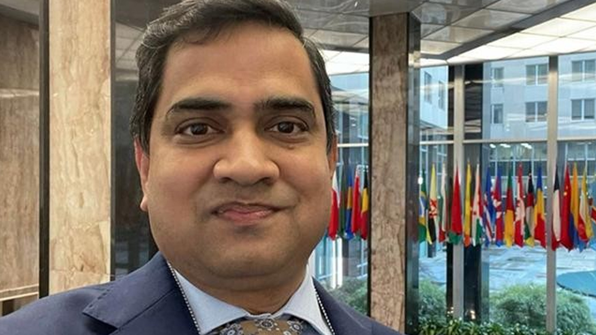 রাষ্ট্রদূত হিসেবে নিয়োগ পেলেন মুশফিকুল ফজল আনসারী