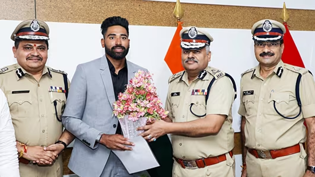 মোহাম্মদ সিরাজ হলেন ডিএসপি, উপহার পেলেন জমি