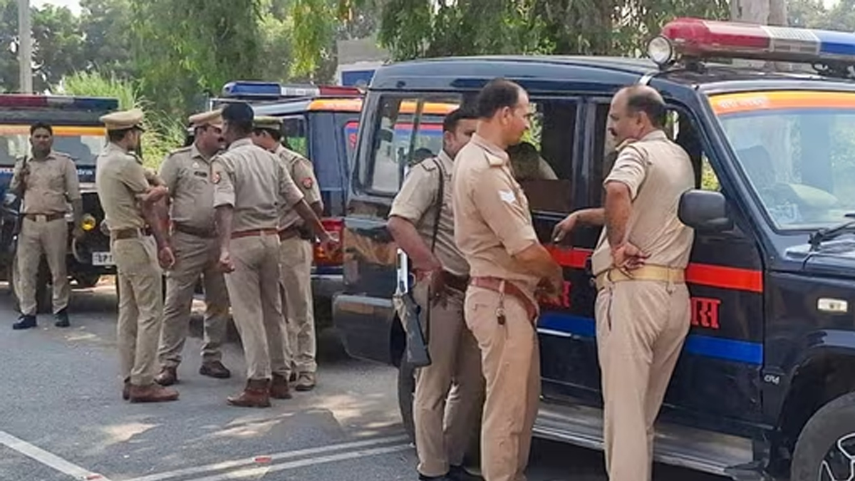 মেয়েকে হত্যার জন্য ভাড়া করা খুনিই খুন করলো মাকে