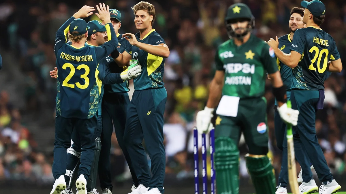 জনসনের ফাইফারে পাকিস্তানের হার, সিরিজ অস্ট্রেলিয়ার