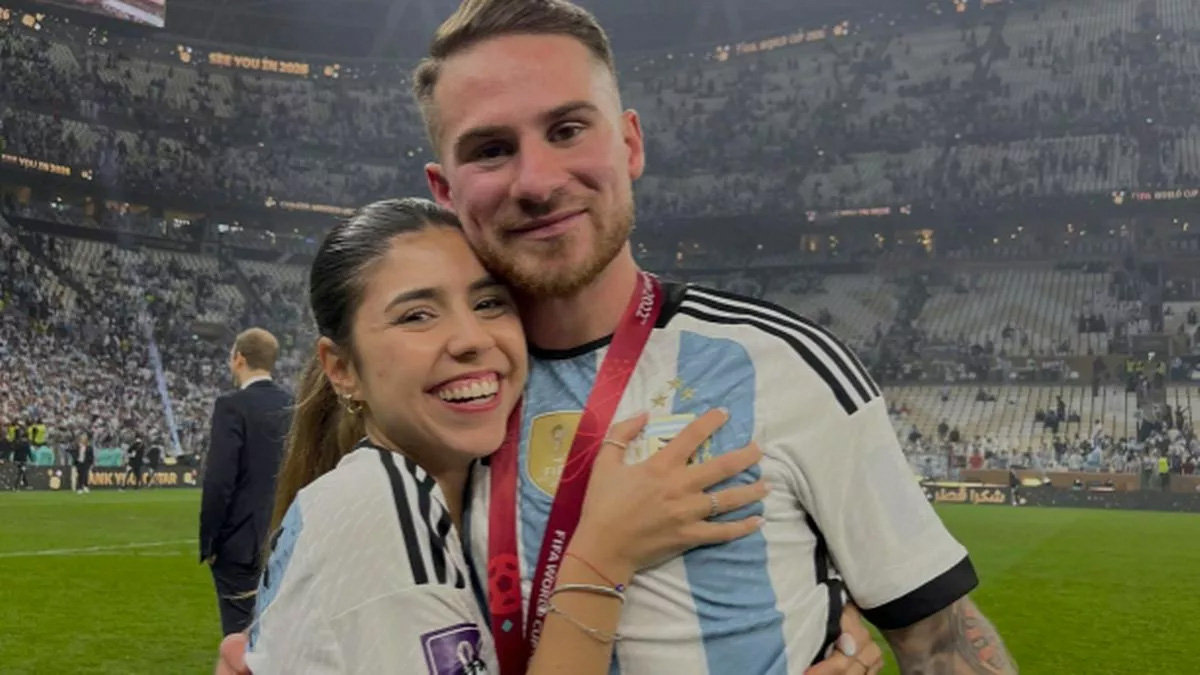 ম্যাক অ্যালিস্টারের বিরুদ্ধে সাবেক প্রেমিকার মামলা