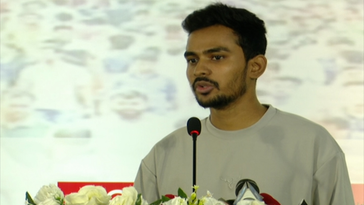 প্রশাসনে থাকা ফ্যাসিবাদের দোসরদের তথ্য দিয়ে সহায়তার আহ্বান উপদেষ্টা আসিফের