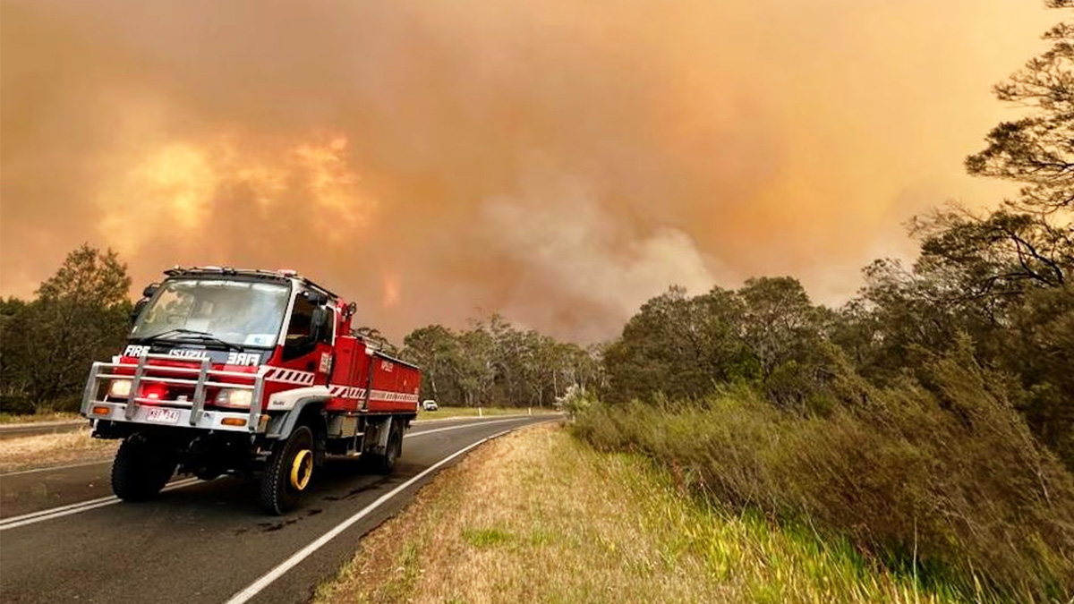 অস্ট্রেলিয়ায় ফের দাবানল, পুড়ছে দক্ষিণাঞ্চলের বাড়িঘর