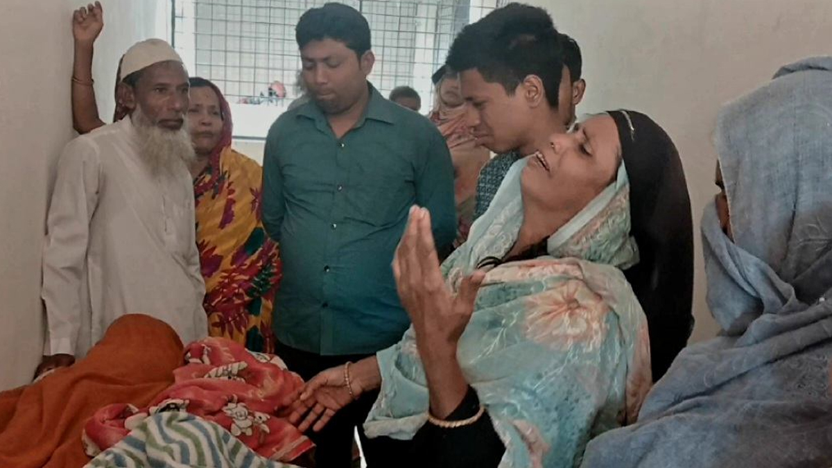 বাড়ির আঙ্গিনার পুকুরে ডুবে সহোদর শিশুর মৃত্যু