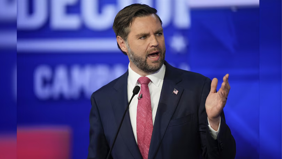 ভোট দিলেন রিপাবলিকান পার্টির ভাইস প্রেসিডেন্ট জেডি ভ্যান্স