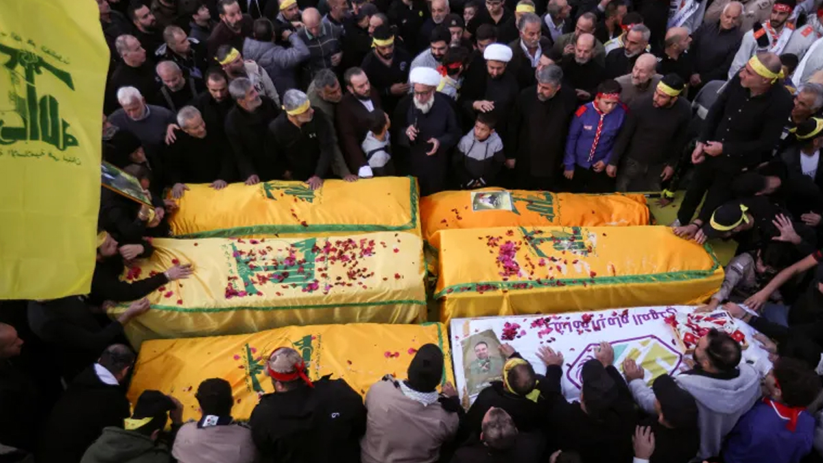 সেপ্টেম্বরের পর প্রথমবারের মতো লেবাননে জনসম্মুখে জানাজা