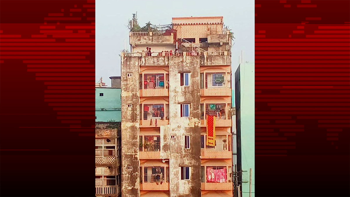 কিশোরগঞ্জে বাসা থেকে দুই সন্তানসহ বাবা-মায়ের মরদেহ উদ্ধার