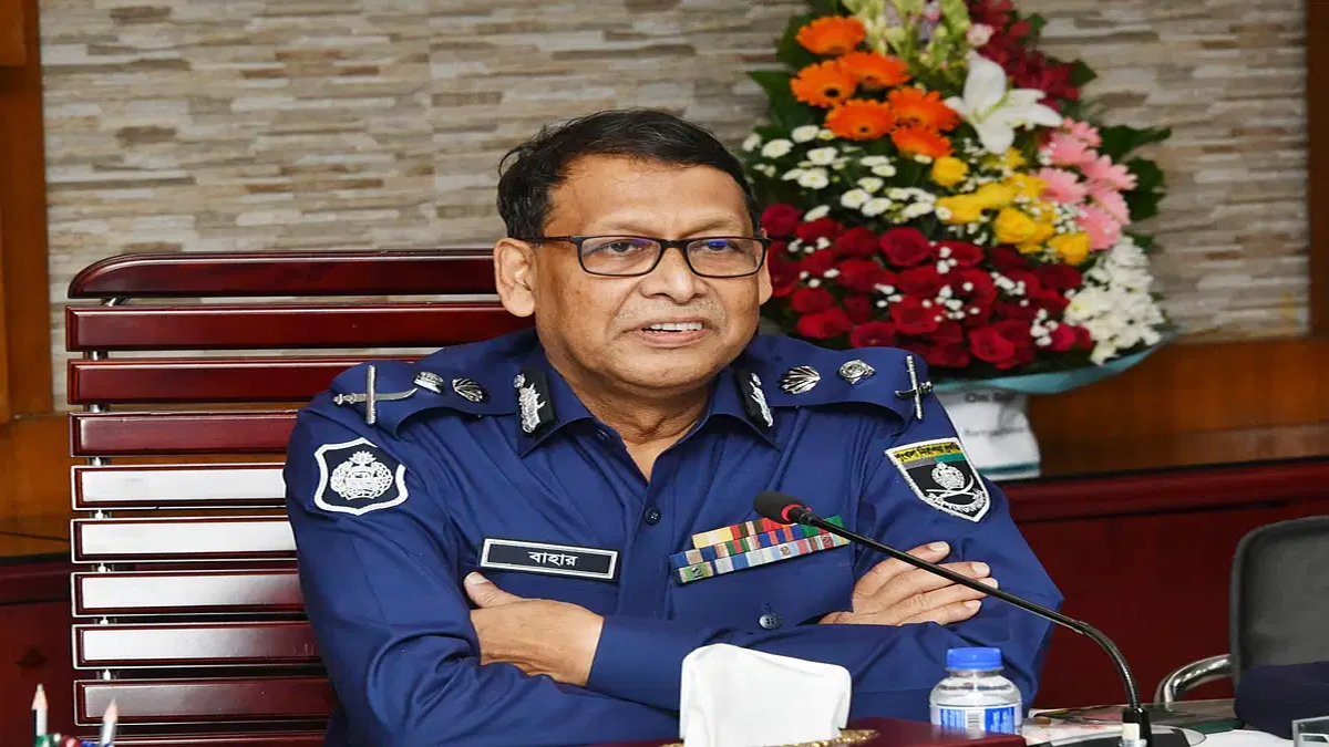 অপরাধ নিয়ন্ত্রণে পুলিশের কাছে ম্যাজিক নাই: আইজিপি