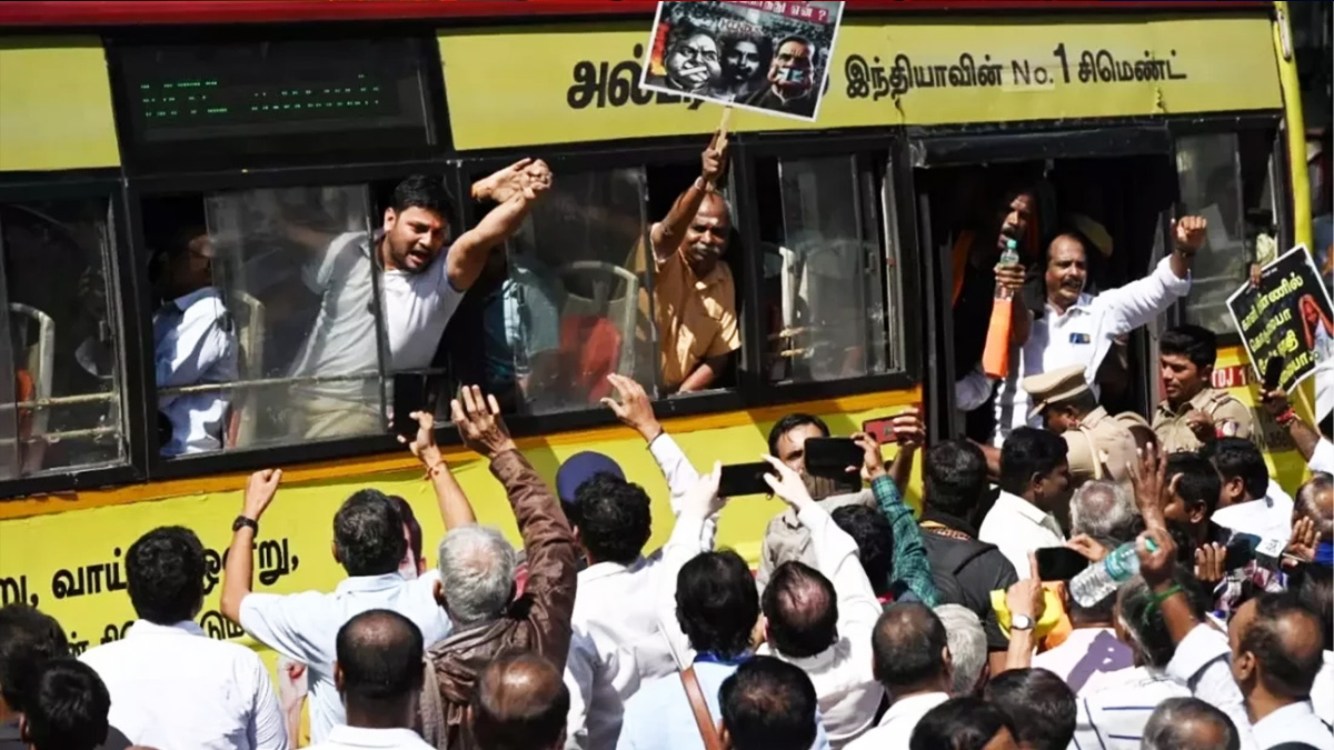 চেন্নাইয়ে বাংলাদেশ বিরোধী বিক্ষোভ, নারীসহ গ্রেফতার ৫০০