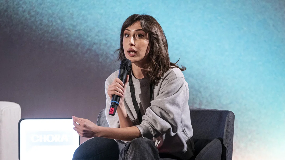 ইতালির নারী সাংবাদিককে গ্রেফতার করেছে ইরান