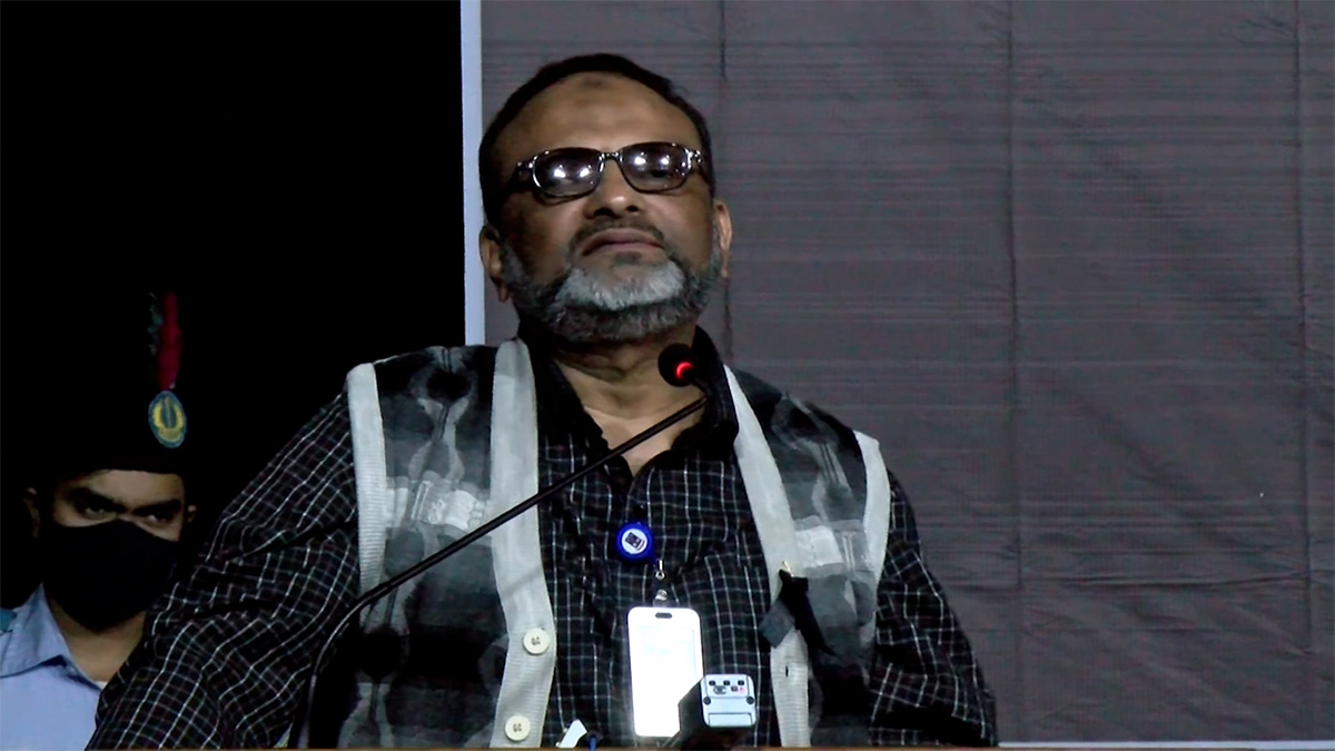 জাতীয় দিবসগুলোকে রাজনীতির ঊর্ধ্বে রাখার আহ্বান ঢাবি ভিসির