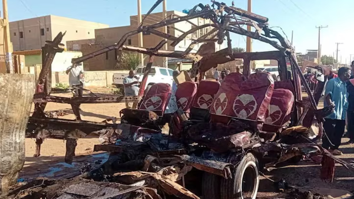 সুদানে সামরিক বিমান হামলায় ১শ’ জনেরও বেশি মানুষ নিহত