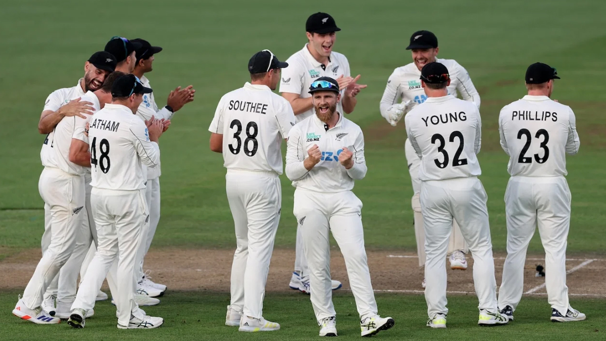 উইলিয়ামসনের সেঞ্চুরিতে রানের নিচে চাপা ইংল্যান্ড