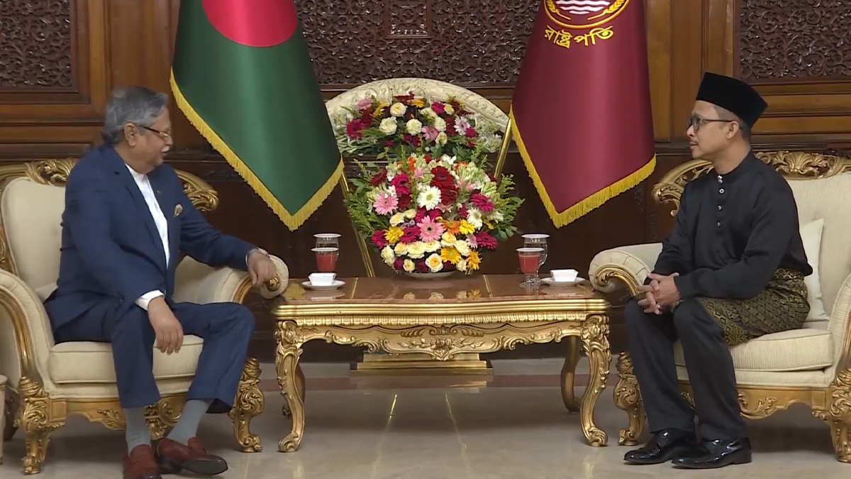 মালয়েশিয়ার কাছে বিনিয়োগ আহ্বান রাষ্ট্রপতির