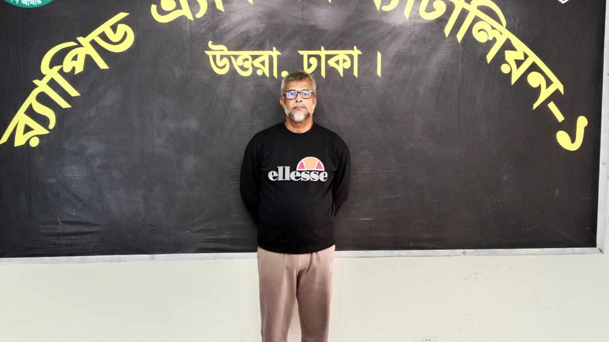 ধামরাই পৌরসভার সাবেক মেয়র কবীর মোল্লা গ্রেফতার