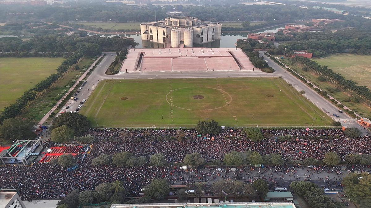 ‘সবার আগে বাংলাদেশ’ কনসার্টে মাতোয়ারা লাখো জনতা