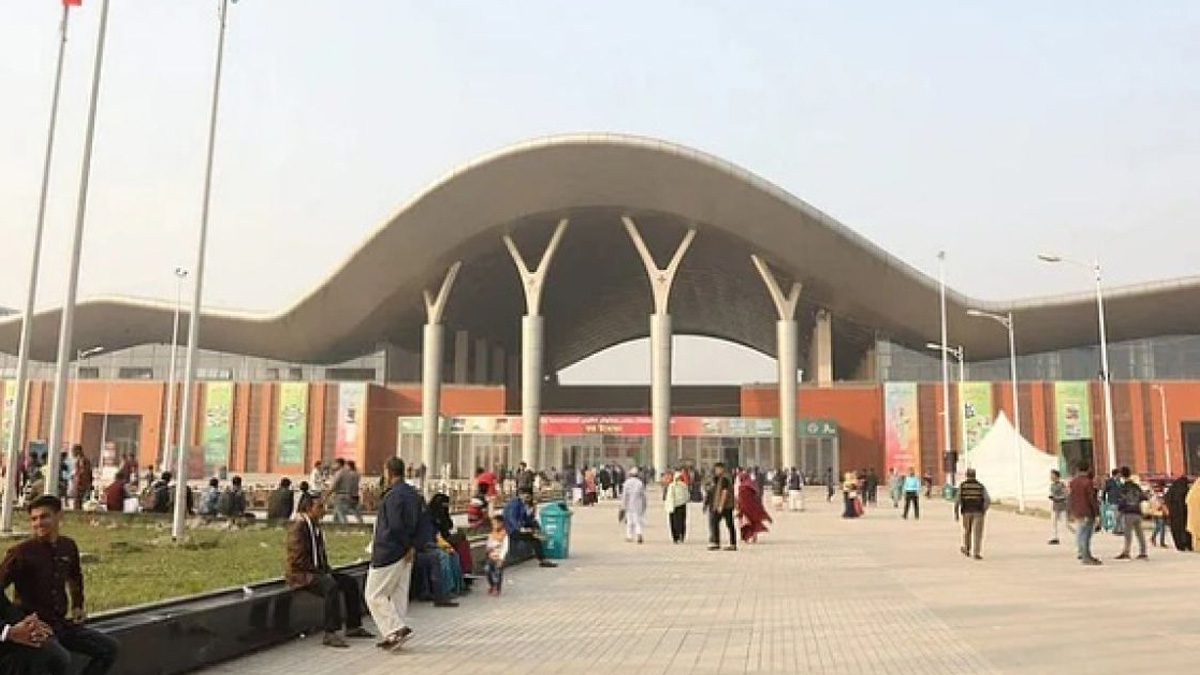 বাণিজ্য মেলার সময় বাড়াতে ব্যবসায়ীদের আবেদনে সাড়া মিলেনি