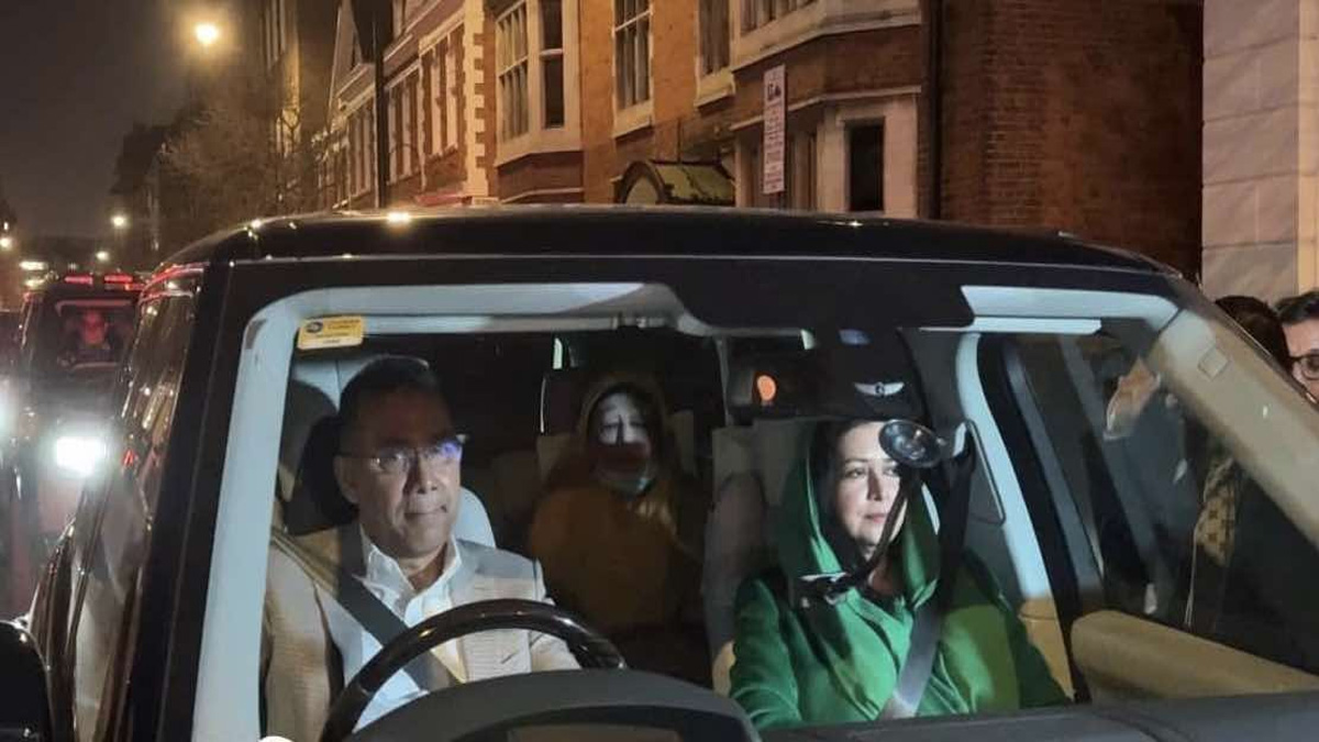 হাসপাতাল থেকে তারেক রহমানের বাসায় গেলেন খালেদা জিয়া