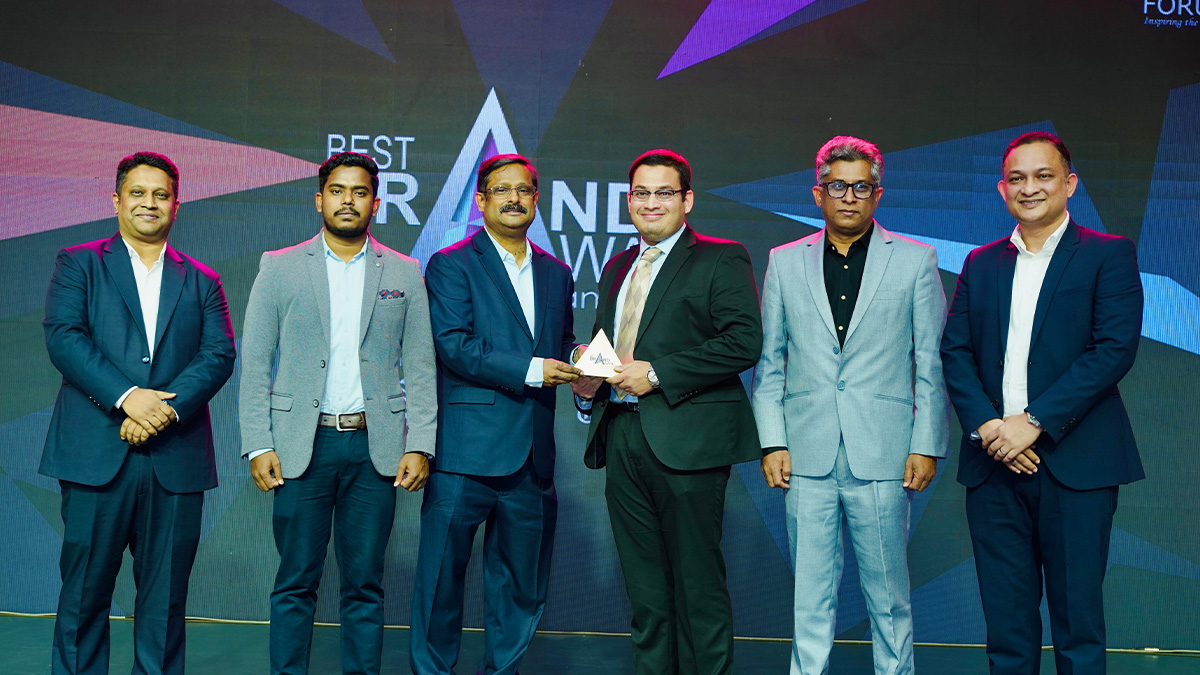 বেস্ট ব্র্যান্ড অ্যাওয়ার্ড পেলো ‘ডিপ্লোমা’