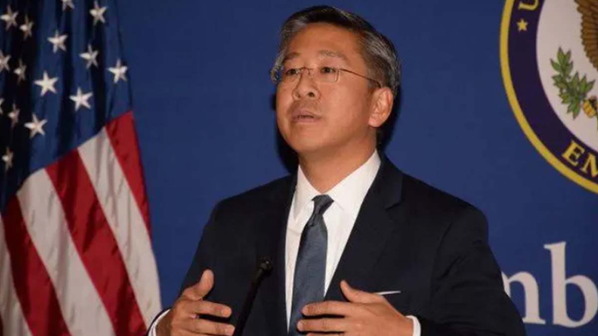 আনুষ্ঠানিকতা ছাড়াই বিদায় নিলেন ডোনাল্ড লু